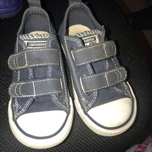 Kids converse